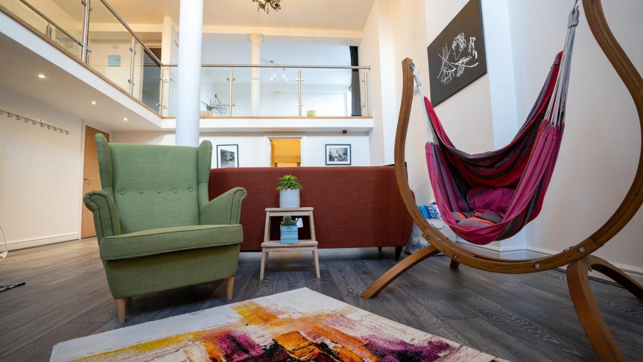 קארדיף Stunning Mezzanine Apartment Near City Centre מראה חיצוני תמונה