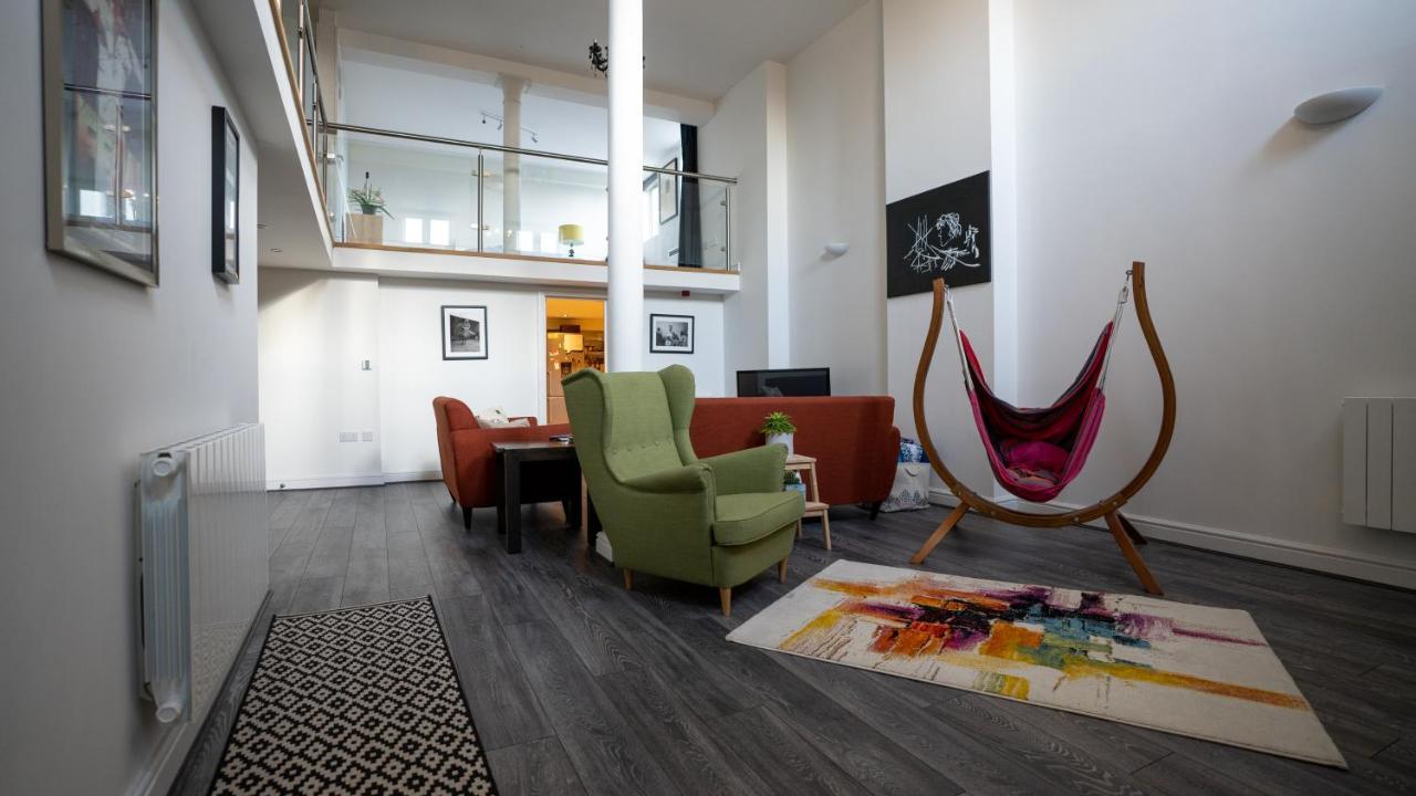 קארדיף Stunning Mezzanine Apartment Near City Centre מראה חיצוני תמונה