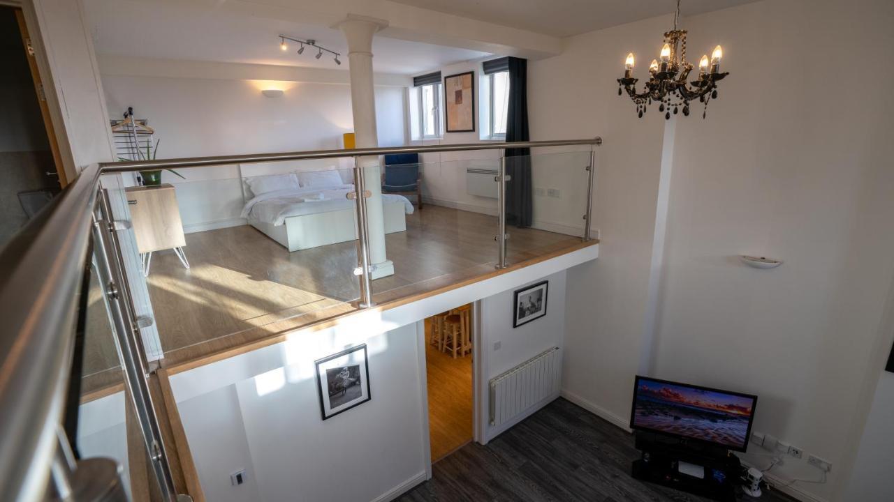 קארדיף Stunning Mezzanine Apartment Near City Centre מראה חיצוני תמונה