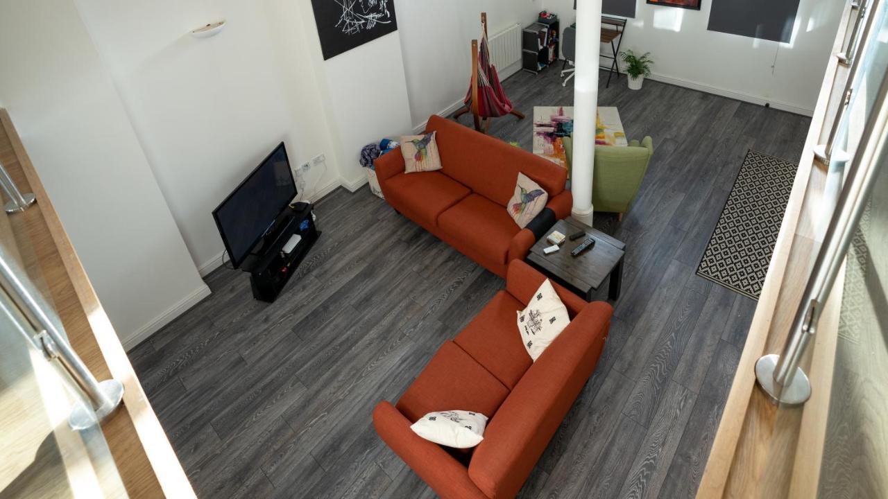 קארדיף Stunning Mezzanine Apartment Near City Centre מראה חיצוני תמונה