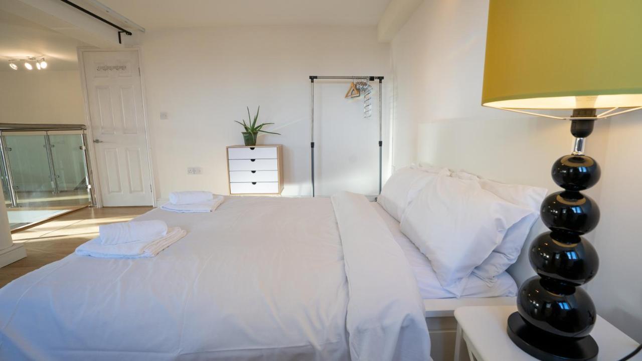קארדיף Stunning Mezzanine Apartment Near City Centre מראה חיצוני תמונה